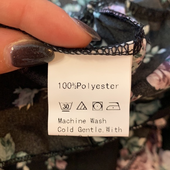 Cinnie Black floral dress with lacy trim - Picture 4 of 5